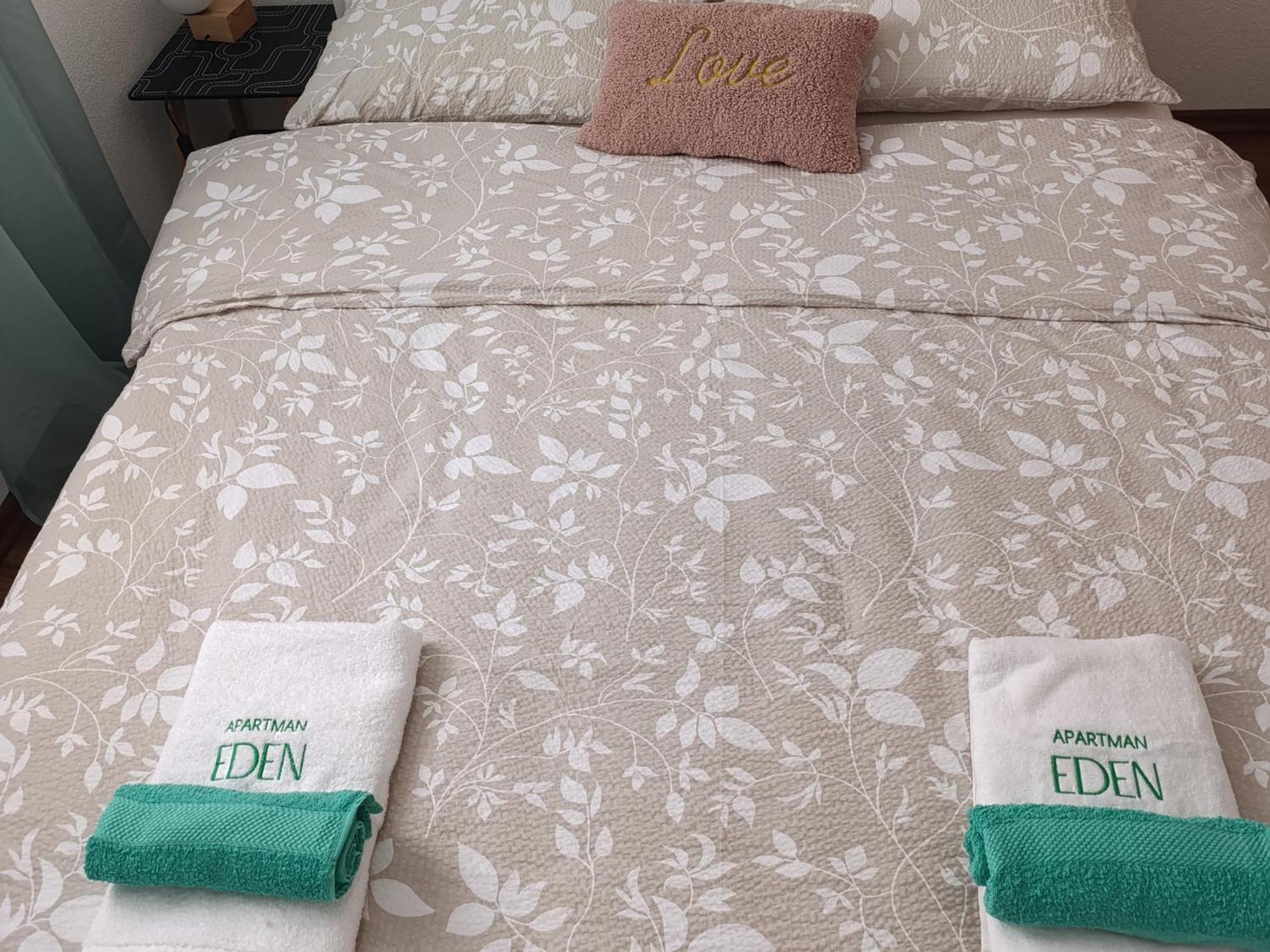 יאיצי Apartman Eden מראה חיצוני תמונה